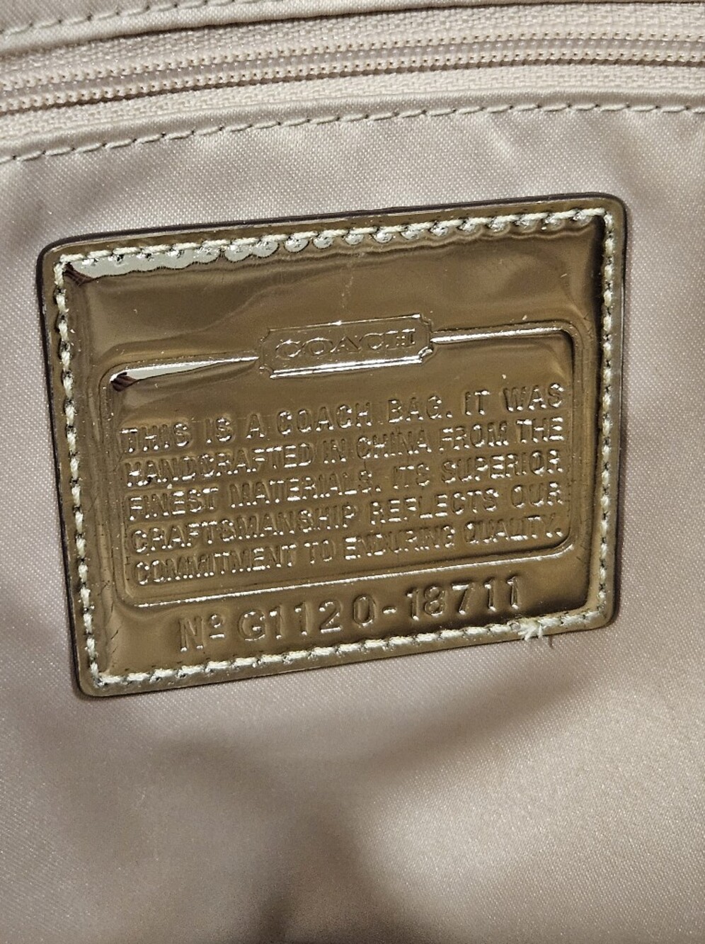 Coach Poppy Signature Hearts Glam Tote 18711 Khaki Gold RARE - Picture 4 of 15